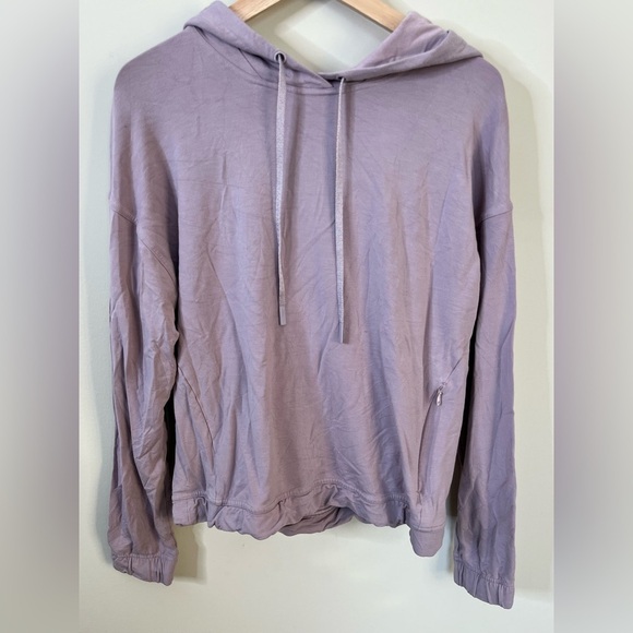 Lululemon Twisted and Tucked Hooded Pullover Pale Purple size 10 - Picture 1 of 9